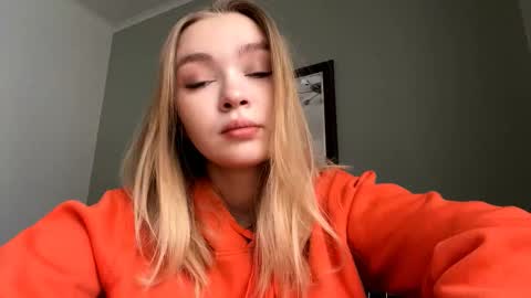 Lei online show from December 18, 3:23 am