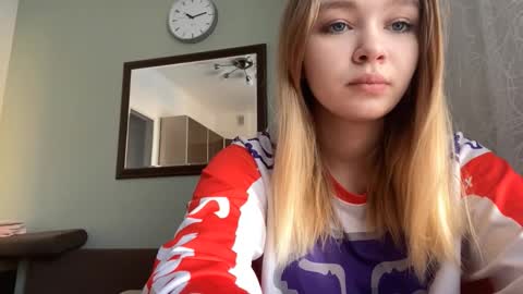 Lei online show from February 4, 3:12 am