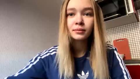 Lei online show from February 18, 10:22 am