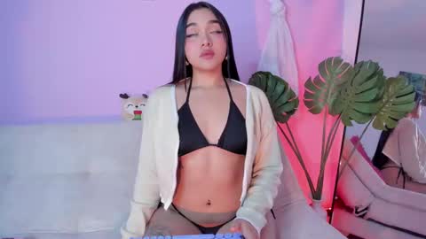 Snapshot of cherrymel_ chatting on November 20, 10:26 am Mely online show from November 20, 10:26 am