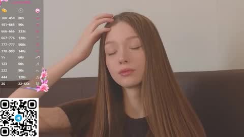 Snapshot of cherrymira chatting on October 12, 6:23 am Loise online show from October 12, 6:23 am