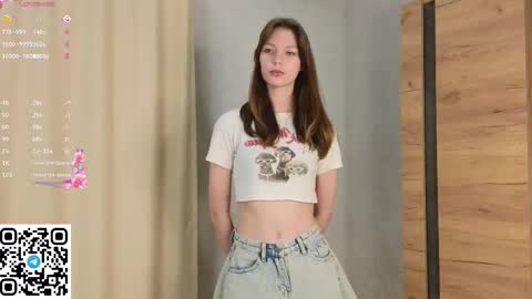 Snapshot of cherrymira chatting on November 13, 5:12 pm Loise online show from November 13, 5:12 pm