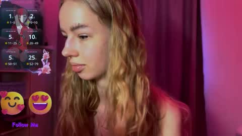 Evie online show from December 15, 11:14 am