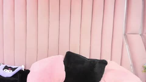 cherrysweetl_ online show from June 25, 1:26 pm