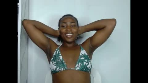 Snapshot of cherrywetpussy chatting on June 10, 12:44 am cherrywetpussy online show from June 10, 12:44 am