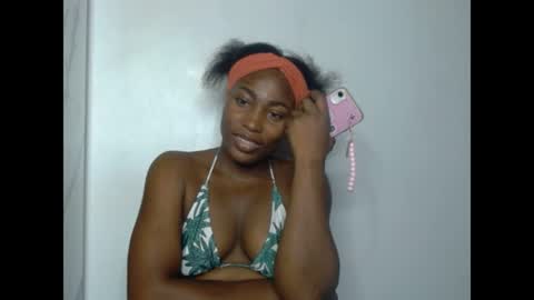 Snapshot of cherrywetpussy chatting on June 11, 12:43 am cherrywetpussy online show from June 11, 12:43 am