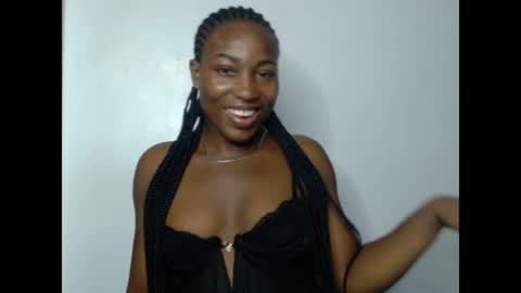 Snapshot of cherrywetpussy chatting on June 19, 9:40 pm cherrywetpussy online show from June 19, 9:40 pm