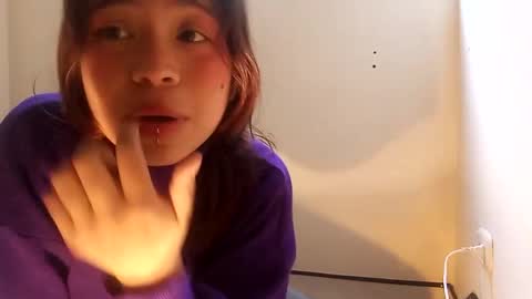 Snapshot of cherrywitchy chatting on December 19, 9:38 pm Cherry online show from December 19, 9:38 pm