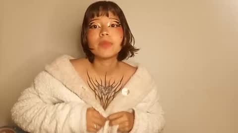 Snapshot of cherrywitchy chatting on January 4, 12:16 am Cherry online show from January 4, 12:16 am