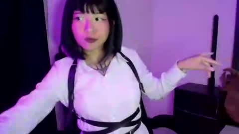 Snapshot of cherrywitchy chatting on February 24, 3:44 am Cherry online show from February 24, 3:44 am