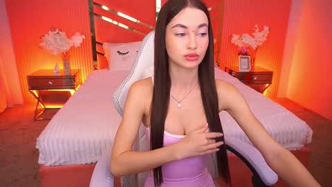 cherryylulu online show from November 11, 8:47 am