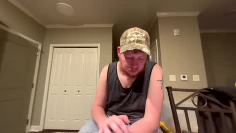 Snapshot of chevycamaro1978 chatting on February 13, 8:06 am chevycamaro1978 online show from February 13, 8:06 am