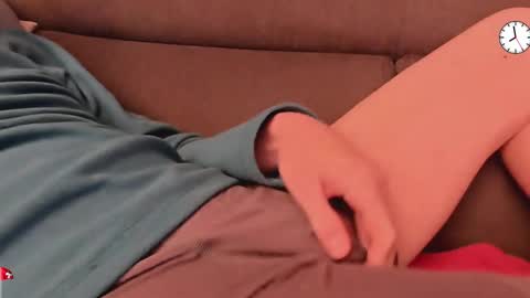 Snapshot of chezmonsieur_g chatting on October 27, 6:56 pm Grey online show from October 27, 6:56 pm