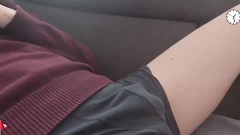 Snapshot of chezmonsieur_g chatting on November 20, 12:27 pm Grey online show from November 20, 12:27 pm