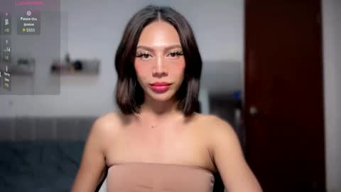 Chi online show from April 12, 4:34 pm