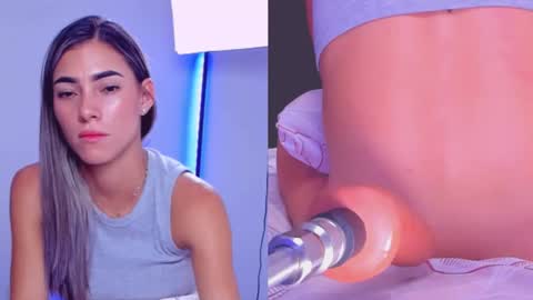 Snapshot of chiara_carter chatting on March 7, 2:04 am chiara online show from March 7, 2:04 am