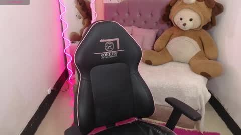 Chiara  online show from November 7, 3:17 am