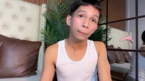chick_renz online show from June 1, 2:19 pm