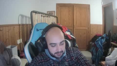 Snapshot of chicomallorca96 chatting on January 19, 2:28 pm chicomallorca96 online show from January 19, 2:28 pm