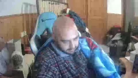 Snapshot of chicomallorca96 chatting on February 3, 10:03 am chicomallorca96 online show from February 3, 10:03 am