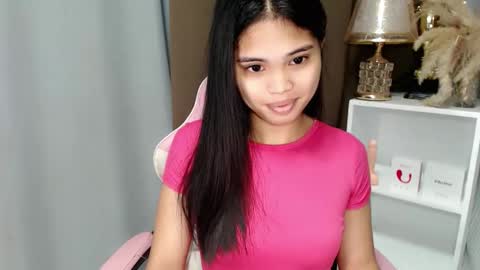 Snapshot of chictemptation_ chatting on April 14, 10:49 pm CRISTINE3. online show from April 14, 10:49 pm