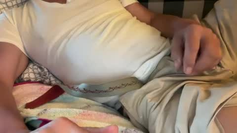Snapshot of chiguy63v4 chatting on July 8, 4:33 pm chiguy63v4 online show from July 8, 4:33 pm