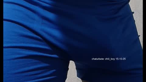 Snapshot of chili_boy chatting on October 15, 7:08 am chili_boy online show from October 15, 7:08 am