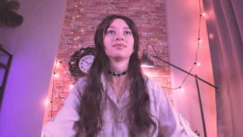 Snapshot of chill_girrrl chatting on November 7, 12:16 pm Vivian online show from November 7, 12:16 pm