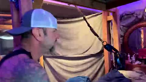 Snapshot of chill_n_drill chatting on November 17, 4:35 pm chill_n_drill online show from November 17, 4:35 pm