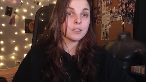 Saya online show from October 23, 10:08 pm