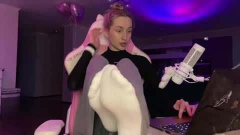 Goddess Vika - owner of all ur money online show from March 11, 2:51 pm