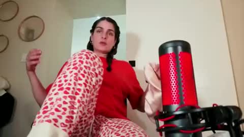 yoursensualparadise online show from April 24, 10:23 pm