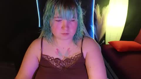 Snapshot of chimberwol chatting on October 8, 1:47 am Chim-Chim online show from October 8, 1:47 am