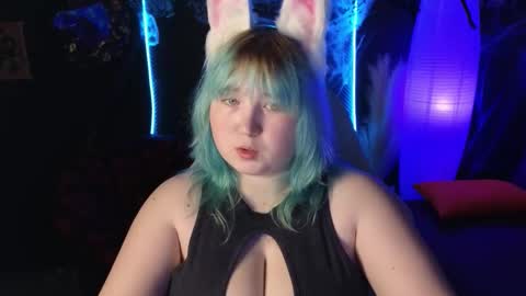 Snapshot of chimberwol chatting on October 27, 2:04 am Chim-Chim online show from October 27, 2:04 am