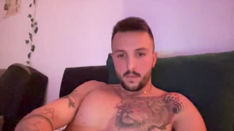 Snapshot of chimichurrii chatting on October 4, 5:33 pm Sugar online show from October 4, 5:33 pm