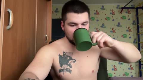 chiraq1945 online show from December 23, 7:17 am