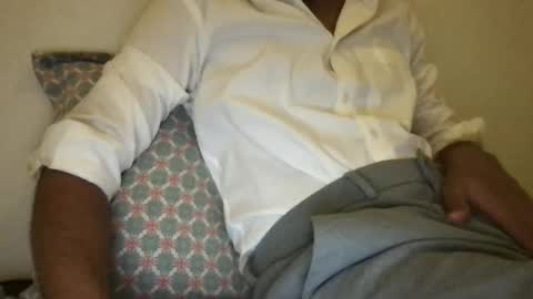 Snapshot of chirumiru123 chatting on May 10, 10:31 am chirumiru123 online show from May 10, 10:31 am