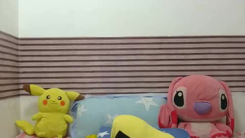 chixxx69335558 online show from April 17, 11:30 pm