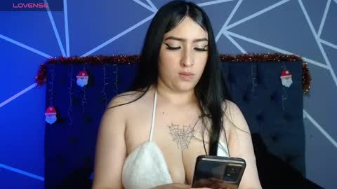 chloe1126_ online show from December 17, 11:49 am