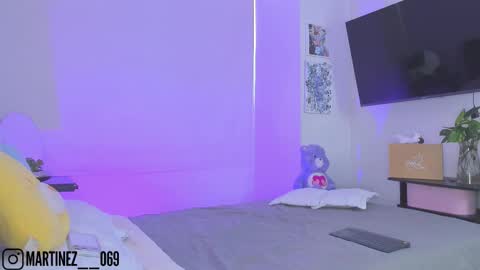 CHLOE online show from January 17, 8:12 pm