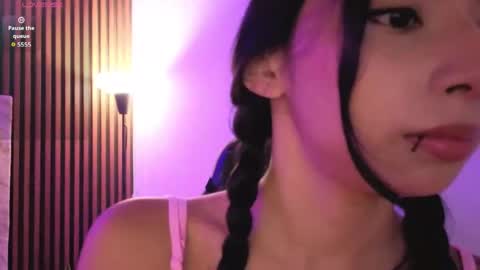 chloe_bluee_ online show from April 11, 11:03 am