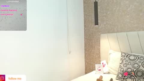 Snapshot of chloe_brownn1 chatting on February 8, 11:45 pm Abby 19 years online show from February 8, 11:45 pm