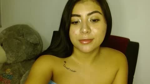 Snapshot of chloe_dolce chatting on October 3, 2:52 am chloe_dolce online show from October 3, 2:52 am