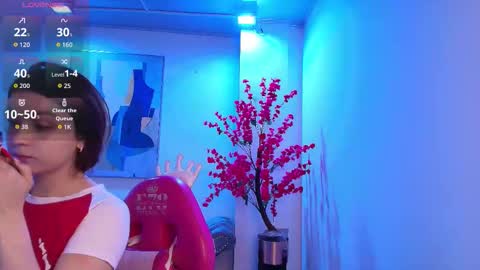 Snapshot of chloe_dolly chatting on March 24, 11:15 am Chloe online show from March 24, 11:15 am