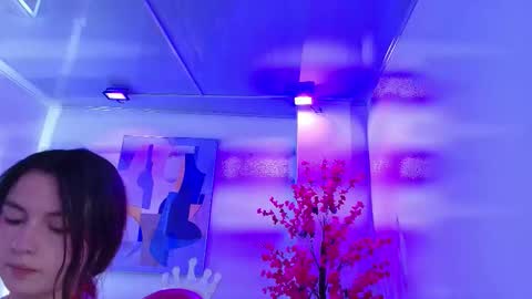 Snapshot of chloe_dolly chatting on March 29, 11:43 am Chloe online show from March 29, 11:43 am