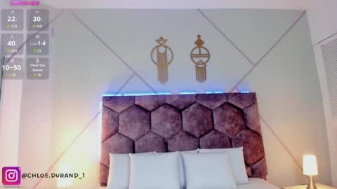 chloe_durand_ online show from September 22, 8:22 pm