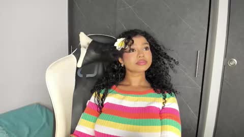 Snapshot of chloe_evans21 chatting on January 12, 11:43 pm chloe online show from January 12, 11:43 pm