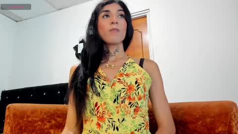 Snapshot of chloe_evanx_ chatting on December 3, 7:22 pm Chloe Evanx  online show from December 3, 7:22 pm