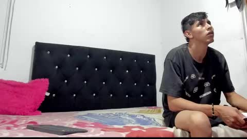 Snapshot of chloe_evanx_ chatting on February 11, 2:25 am Chloe Evanx  online show from February 11, 2:25 am