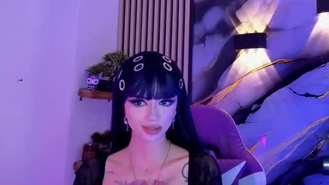 chloe_jacksonn online show from July 14, 10:37 pm